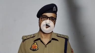 कानपुर: धमाके के बाद मूलगंज में फिर से 30 कुंतल अवैध पटाखे बरामद, एसीपी ने दी जानकारी