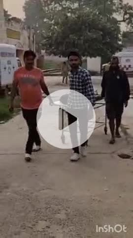 हाथरस: इगलास के गांव गंगागड़ी में नशे के आदि युवक ने पेड़ से लटककर लगाई फांसी, जिला अस्पताल में डॉक्टरों ने किया मृत घोषित