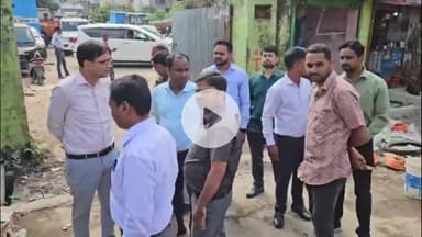 गिरिडीह: टावर चौक पर नगर निगम की अतिक्रमण हटाने की कार्रवाई, भारी पुलिस बल के साथ टीम पहुंची