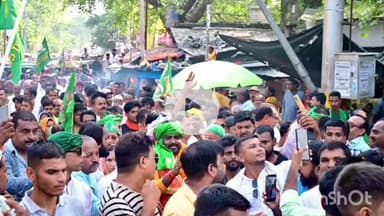 मुंगेर: मुंगेर विधानसभा क्षेत्र से राजद प्रत्याशी मुकेश यादव ने हज़ारों समर्थकों के साथ नामांकन पर्चा दाखिल किया