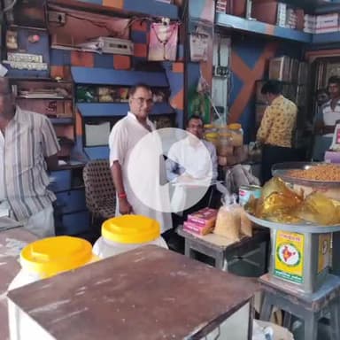 भीलवाड़ा: दिपावली पर्व पर शुद्ध आहार-मिलावट पर वार अभियान के तहत 43 लीटर घी किया गया सीज