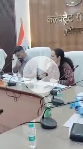 कप्तानगंज: कुशीनगर को प्रदेश में 10वीं रैंक मिली, डीएम ने विकास कार्यों की समीक्षा बैठक में दिए सख्त निर्देश और दी बधाई