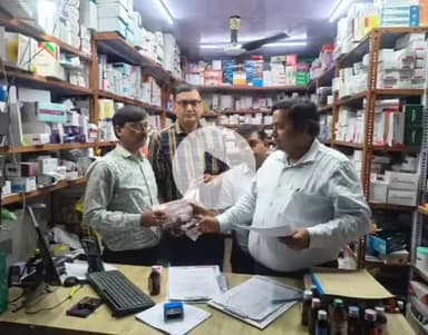 कानपुर: कानपुर में बिना परचे के बिक रही नशे की गोलियां, 3 मेडिकल स्टोर से लिए गए सैंपल