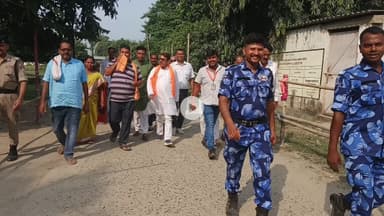 नॉमिनेशन देने पहुंचे श्री निरंजन कुमार मेहता