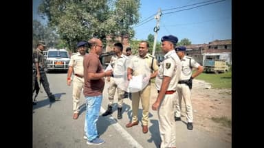 नबीनगर: टंडवा, नवीनगर सहित विभिन्न चेक पोस्टों का एसपी ने विधानसभा चुनाव के मद्देनज़र किया निरीक्षण