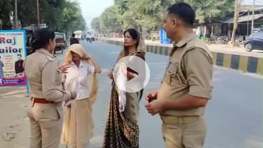 नौगावां सादात: नौगांवा थाना पुलिस ने महिलाओं और युवतियों को अपराध के प्रति किया जागरूक