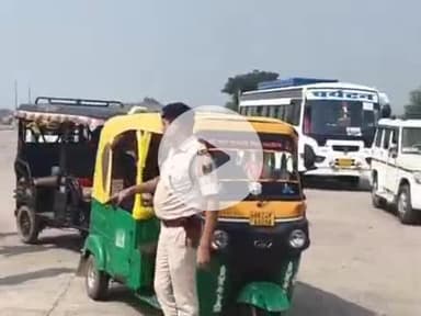 शिवसागर: शिवसागर थाने की पुलिस ने टॉल प्लाजा के समीप चलाया वाहन अभियान