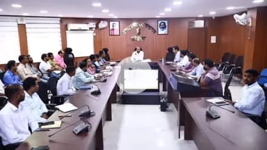 कोडरमा: लाइवलीहुड योजनाओं की समीक्षा के लिए उपायुक्त की अध्यक्षता में टास्क फोर्स की बैठक संपन्न