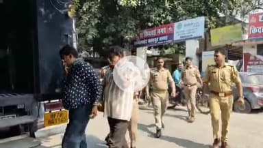 कानपुर: किदवई नगर स्थित एक मकान में क्राइम ब्रांच ने छापेमारी कर 19 जुआरियों को किया गिरफ्तार