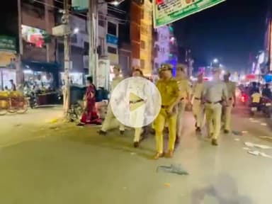 कानपुर: पुलिस उपायुक्त सेंट्रल महोदय ने त्योहारों को लेकर थाना ग्वालटोली क्षेत्र में किया पैदल गश्त