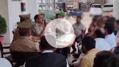 सिराथू: सकुशल दिवाली मनाने के लिए सैनी थाने ने इलाके के लोगों को दी गाइडलाइन