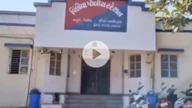 વિંછીયા: વિંછિયા પોલીસે વિદેશી દારૂના જથ્થા સાથે કાર જપ્ત કરી, આરોપી ફરાર,કુલ ₹5,02,800નો મુદ્દામાલ કબજે કરવામાં આવ્યો