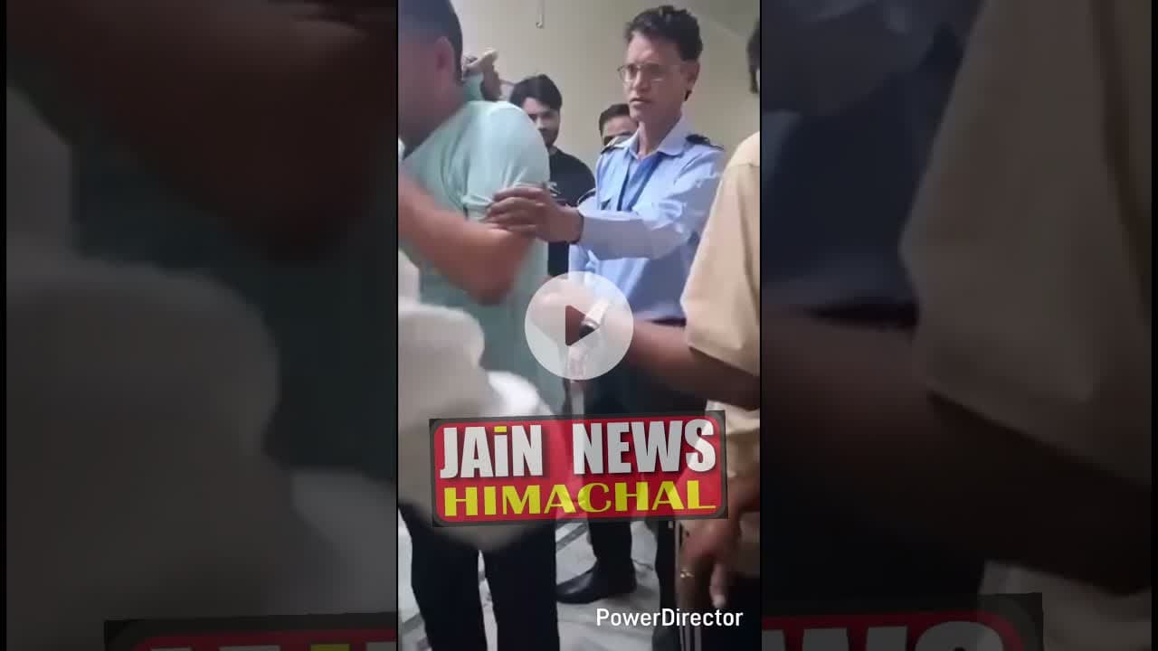 #EME हॉस्पिटल में गलत हरक़त करने पर युवक को पड़ा भारीदेहरादून का ये वायरलवीडियो#viral #follow #live