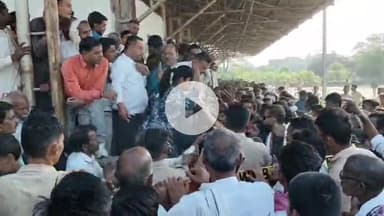 सागर नगर: देवरी में तहसीलदार ने किसान को मारा थप्पड़, मामला गरमाया, उपमुख्यमंत्री ने कहा- जनता के साथ दुर्व्यवहार बर्दाश्त नहीं