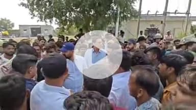 झालरापाटन: प्रशासन के आश्वासन पर पीड़ित परिवार ने टंकी से उतरा, ग्रोथ सेंटर से अतिक्रमण हटाने के बाद मिला पुनर्वास का आश्वासन