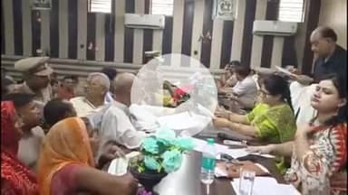 करनैलगंज: करनैलगंज में आयोजित संपूर्ण समाधान दिवस में डीएम ने 108 शिकायतें सुनीं, 30 का मौके पर निस्तारण किया