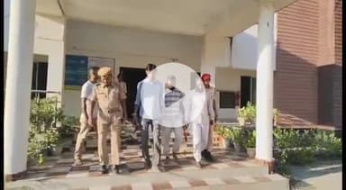 সৰ্থেবাৰী: এনজিঅ'ত শিক্ষকতাৰ চাকৰি দিয়াৰ নামত প্ৰৱঞ্চনাৰে ধন সংগ্ৰহ কৰা প্ৰৱঞ্চক সৰ্থেবাৰীত আটক কৰি আদালতত হাজিৰ কৰায় আৰক্ষীয়ে