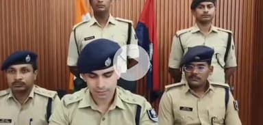 पटना ग्रामीण: 2019 में नक्सली संगठन द्वारा JCB जलाने के मामले में अभियुक्त सुधीर यादव गिरफ्तार, पटना SP वेस्ट ने दी जानकारी