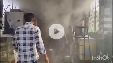 मुज़फ्फरनगर: चरथावल स्थित रेस्टोरेंट में शॉर्ट सर्किट से लगी आग, लाखों का माल जलकर खाक, घंटों बाद पाया गया काबू