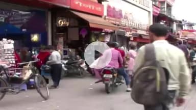 देहरादून: पहले दुकानें खुलीं, फिर बंटे लाइसेंस, जिला प्रशासन ने 780 पटाखों की दुकानों को जारी किए लाइसेंस