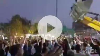 चकाई: चकाई चौक पर पूर्व एमएलसी संजय प्रसाद का भव्य स्वागत, कार्यकर्ताओं ने की फूलों की बारिश