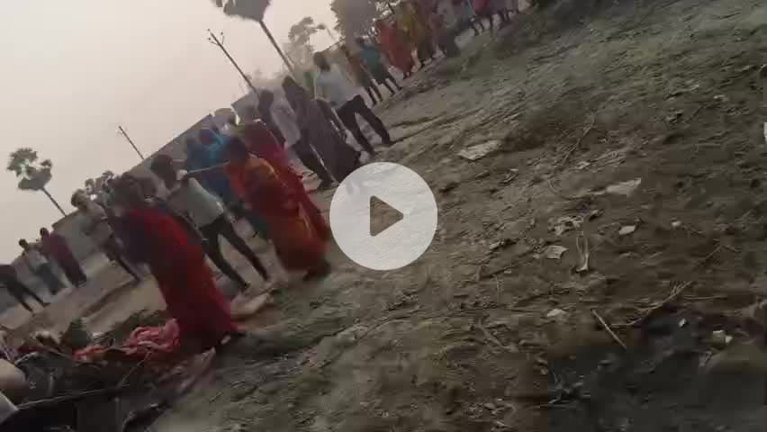 चकलालशाही वार्ड नंबर 05 इंद्रवारा में संतलाल रजक 
और उनके लड़का के द्वारा मारपीट और गालीगलौज प्रमोद सहनी के घर पर किया..