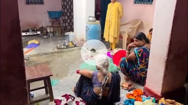 कुटुंबा: रसोइया गांव में धनतेरस की रात मकान का मेन दरवाजा उखाड़कर हुई भीषण चोरी, लाखों रुपए के आभूषण व नगदी उड़ा ले गए चोर