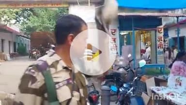 करपी: करपी बाजार में दीपावली पर उमड़ी भीड़, सुरक्षा के लिए लगाए गए केंद्रीय अर्धसैनिक बल के जवान