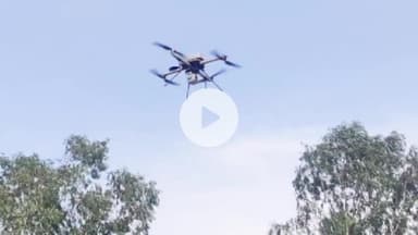 देहरादून: एक्यूआई की स्थिति बिगड़ रही, ड्रोन से पानी का छिड़काव कराया गया, ऋषिकेश के 17 स्थानों पर किया गया छिड़काव