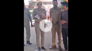 झांसी: रक्सा और बबीना थाना क्षेत्रों में दीपावली पर पुलिस की सख्ती, भीड़भाड़ वाले इलाकों में संदिग्धों से की गई पूछताछ