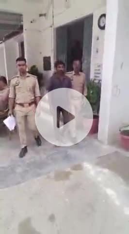 सिराथू: भाइयों के बीच झगड़े में दखलअंदाजी कर एक भाई पर जानलेवा हमला करने वाले को पुलिस ने टांडा ससुर खदेरी पुल से किया गिरफ्तार