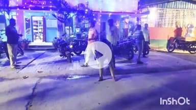 मधेपुरा: मधेपुरा सदर थाना में धूमधाम से मनाई गई दीपावली, पुलिसकर्मियों ने दी एक दूसरे को शुभकामनाएं