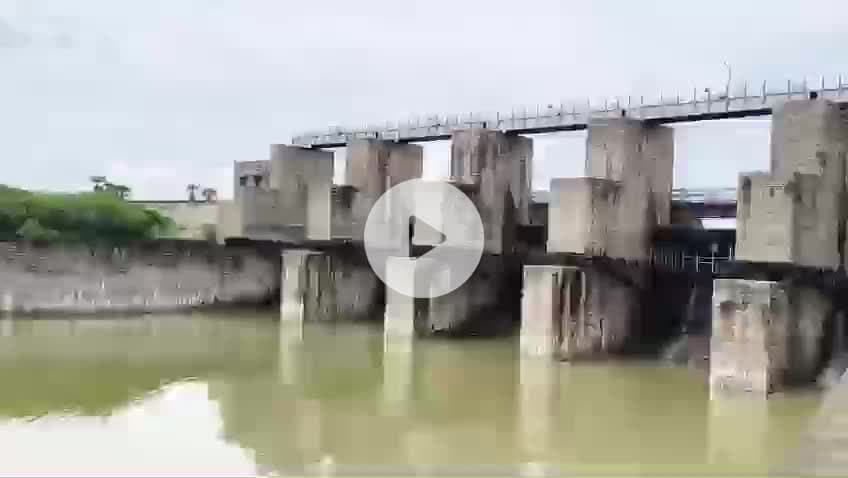 வெம்பக்கோட்டை: தொடர் மழையினால்  பிளவுக்கல் பெரியார் வெம்பக்கோட்டை அணைகள் நிரம்பியதால் நாளை ஆய்வு செய்ய நிதி துறை அமைச்சர் வருகை