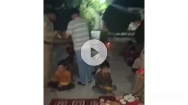 कलान: श्री देवनारायण पीठ मंदिर आश्रम नौसारा लहसडी में पुलिस उपाधीक्षक ने बच्चों के साथ मनाई दीपावली