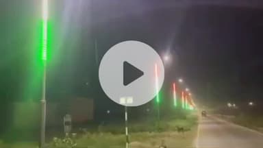 बाह: दिवाली पर तिरंगामयी रोशनी से जगमगाई बाह, चेयरमैन की पहल से नगर हुआ अलौकिक