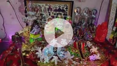 फतेहाबाद: कस्वा फतेहाबाद में दीपों का पर्व दीपावली धूमधाम से मनाया गया, लोगों ने महालक्ष्मी की पूजा कर जमकर आतिशबाजी की