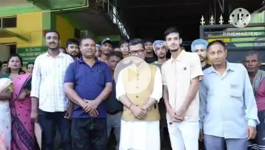 পূব যোৰহাট: মেলেঙত উপস্থিত ৰাজ্যিক মন্ত্ৰী পবিত্ৰ মাৰ্ঘেৰিটা