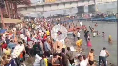 धनौरा: गजरौला ब्रज घाट व तिगरी धाम में श्रद्धालुओं ने लगाई डुबकी, गूंजे हर-हर गंगे के जयकारे