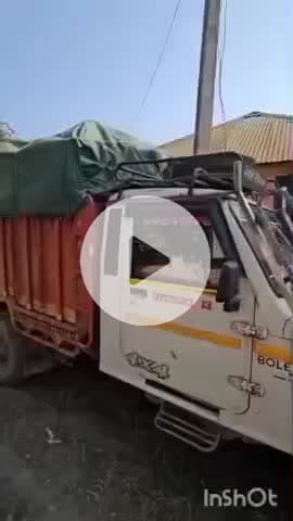 चकराता: सहसपुर रेंज टीम ने अवैध आम के प्रकाष्ठ से भरी पिकअप को पकड़ा