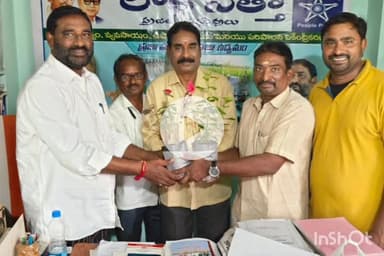 విజయనగరం: లోక్సత్తా పోరాటాలకు అండగా ఉంటాము : అద్దె వాహన డ్రైవర్ల సంఘం జిల్లా అధ్యక్షుడు రాము