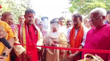 आरा: चुनाव को लेकर कतीरा में बीजेपी के प्रधान कार्यालय का उद्घाटन मेयर इंदु देवी ने किया