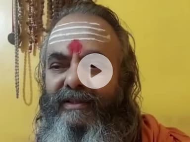 वाराणसी के अस्सी स्थित मठ से नरेंद्रानंद सरस्वती ने अखिलेश यादव पर कटाक्ष किया, बताया सनातन विरोधी