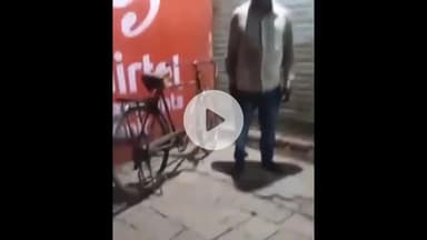 मड़ियाहू: जमलिया गांव के रहने वाले व्यक्ति ने महिला को धमकाते हुए की फायरिंग, वीडियो हुआ वायरल