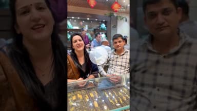 भूषण ज्वेलर्स अपने आप में एक विश्वास,आप भी एक बार जरूर आए और जरूर देखें और करें खरीदारी @topfans Bhu