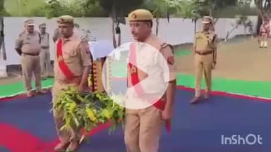 हाथरस: पुलिस स्मृति दिवस पर एसपी ने पुलिस लाइन स्थित शहीद स्मारक पर शहीद पुलिसकर्मियों को श्रद्धांजलि अर्पित की