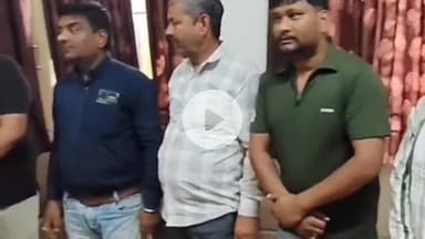 जगाधरी: साढौरा रेस्ट हाउस में गृहमंत्री अमित शाह का समर्थकों ने केक काटकर जन्मदिन मनाया