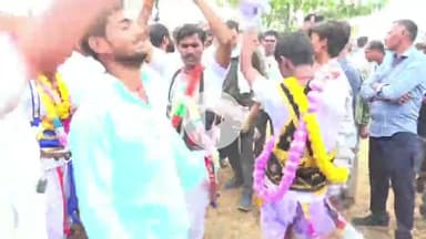 जैसीनगर: जैसीनगर गोवर्धन टोरिया पर लगा मेला, बड़ी संख्या में पहुंचे ग्रामीण