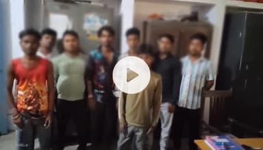 आरा: नगर थाना क्षेत्र में जुआ के अड्डे पर छापामारी, जुआ खेलते हुए 8 लोगों को किया गिरफ्तार