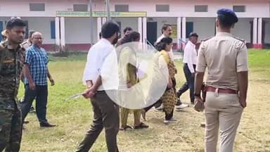 शिवसागर: शिवसागर के प्रखंड शिक्षा पदाधिकारी राजेश कुमार ने करगहर विधानसभा क्षेत्र के बूथों का किया निरीक्षण