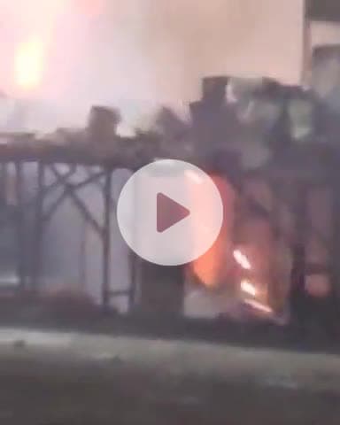 कानपुर: रावतपुर थाना क्षेत्र में एस्कार्ड वर्ल्ड स्कूल के पास पटाखा बाजार में लगी आग, वीडियो सोशल मीडिया पर वायरल